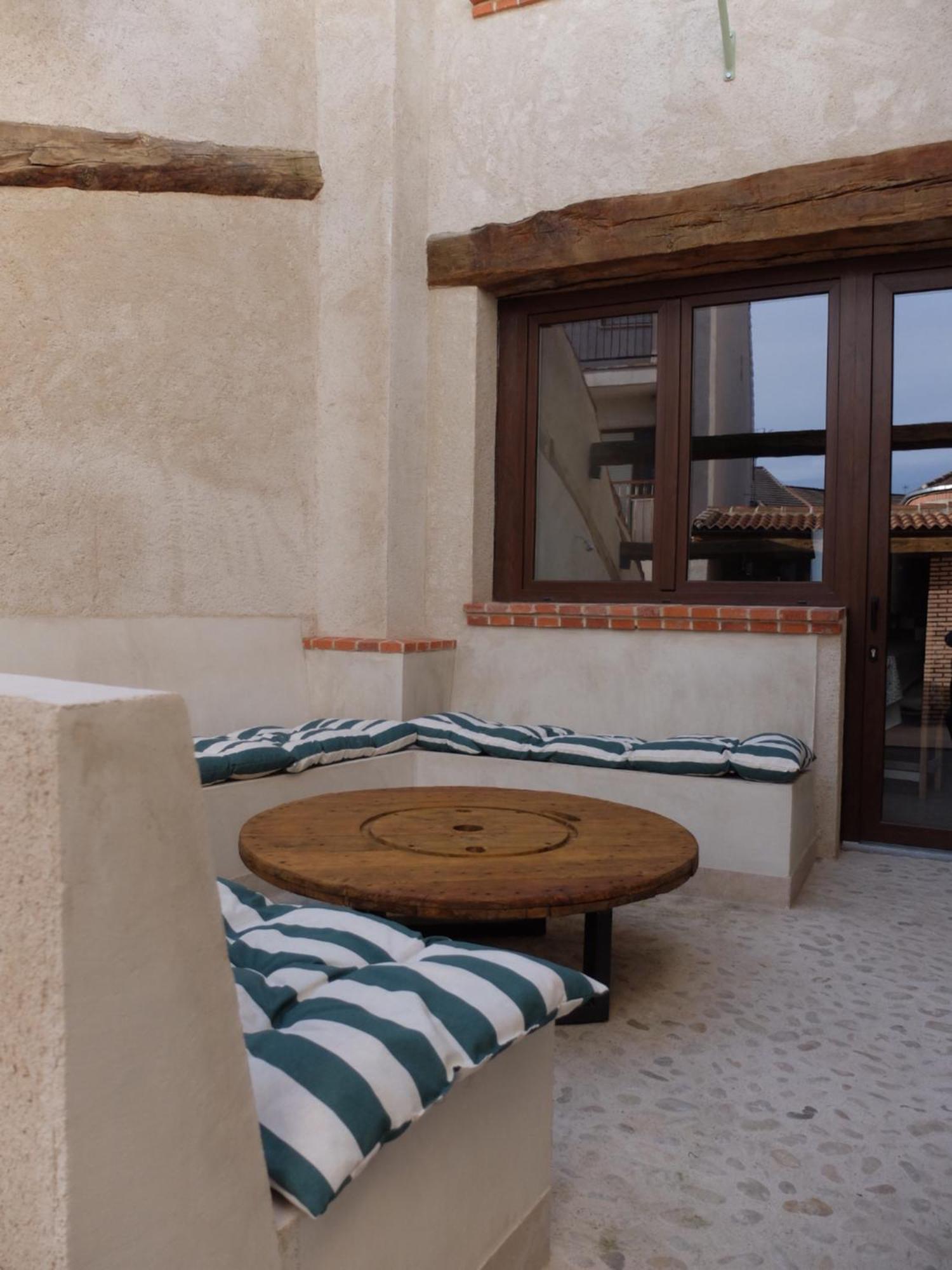 Casa De Agustin Villa Valverde Del Majano Dış mekan fotoğraf