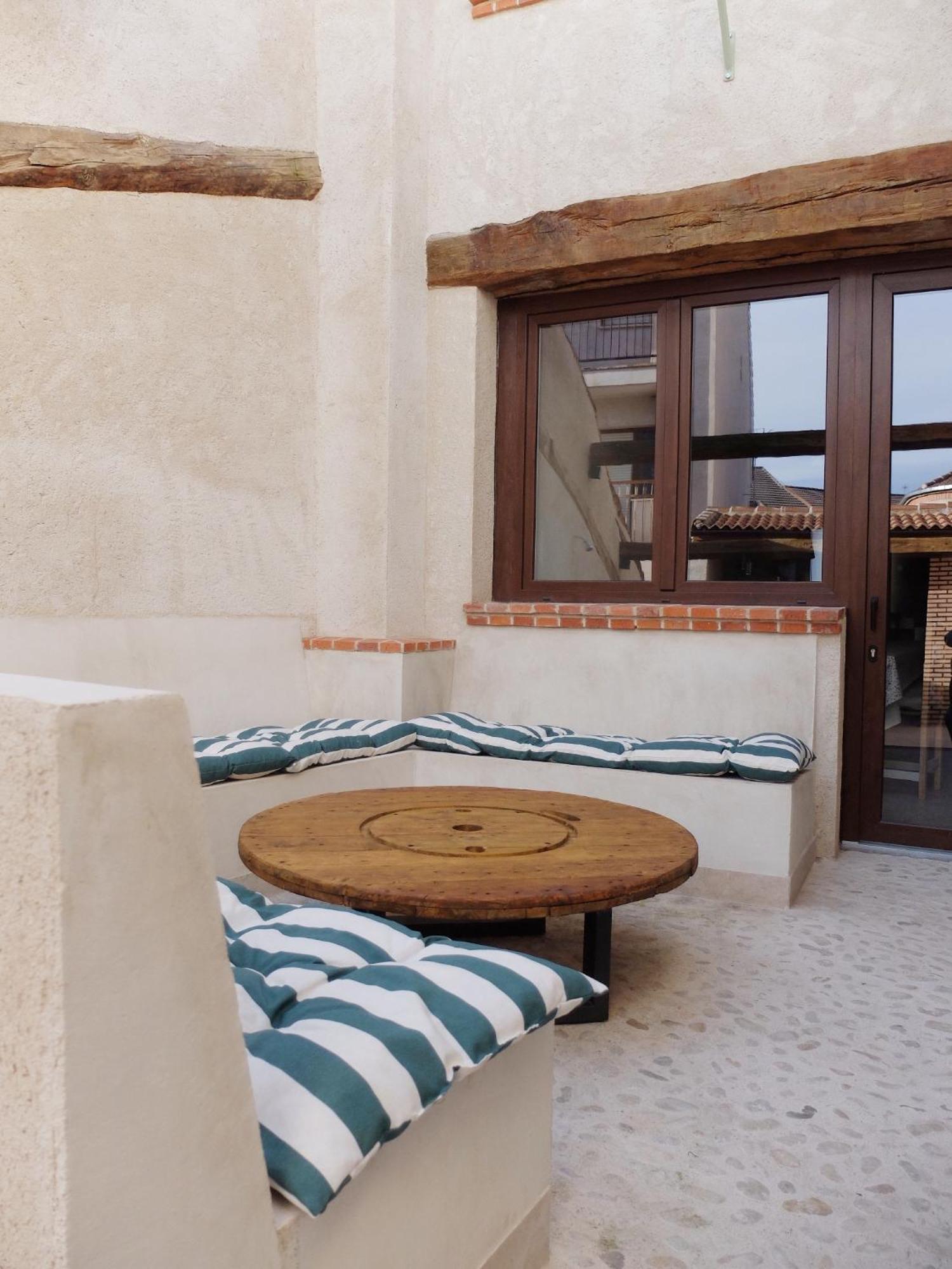 Casa De Agustin Villa Valverde Del Majano Dış mekan fotoğraf