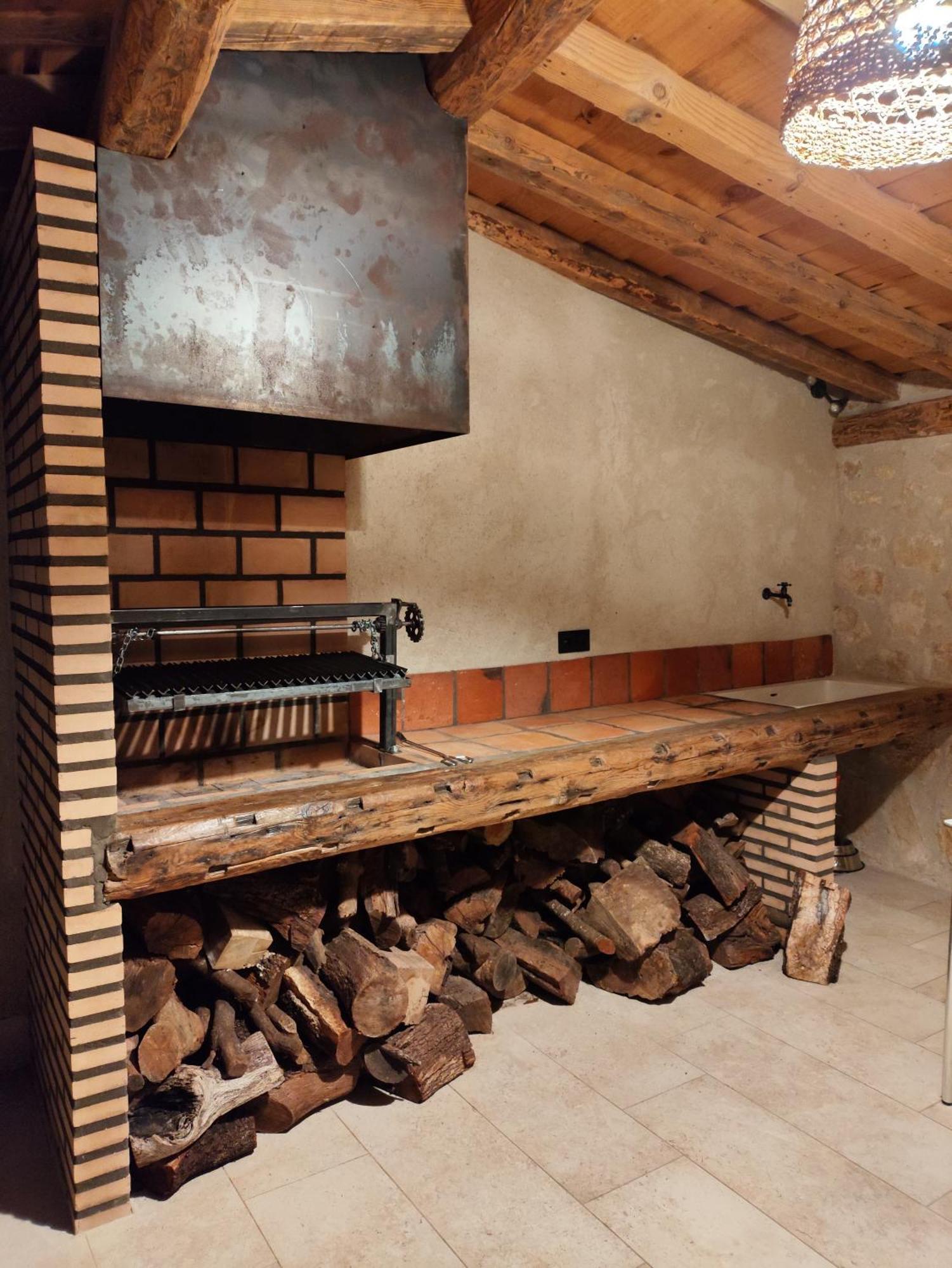 Casa De Agustin Villa Valverde Del Majano Dış mekan fotoğraf